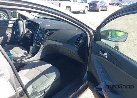 2013 Hyundai Sonata Gls z USA, uszkodzony, nr VIN 5NPEB4AC0DH531966